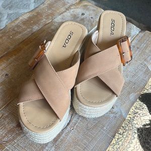 Soda platform Sandals